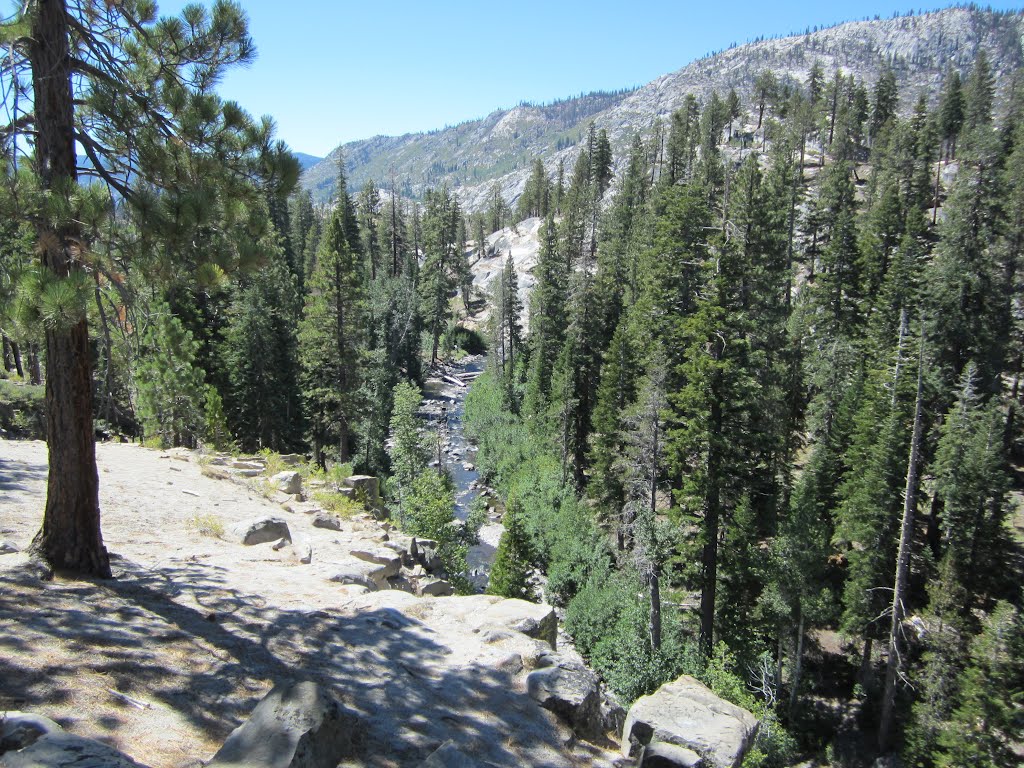 San Joaquin River Canyon by Lar Marino