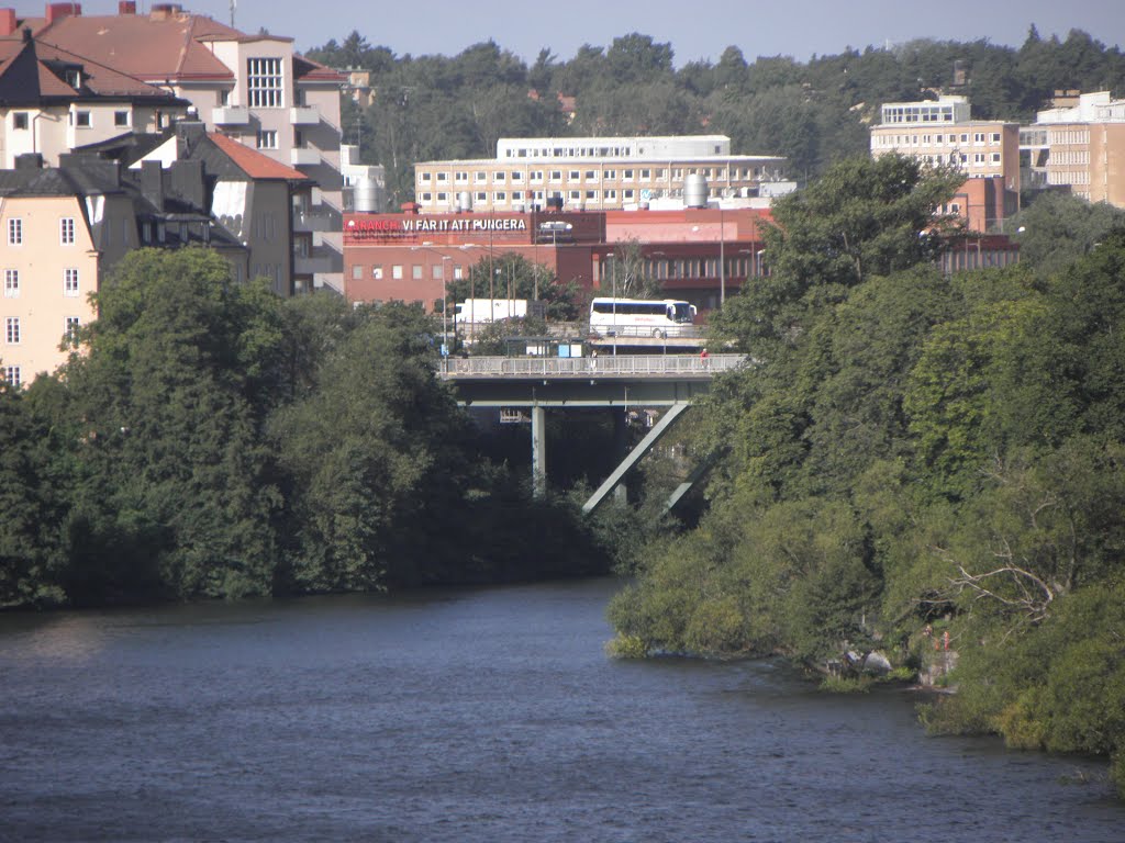 Essingebron From Västerbron, Stockholm, Sweden by vicihnas