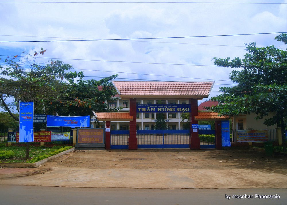 Trường THPT - Trần Hưng Đạo - School (Đăk Nông) by mocnhan