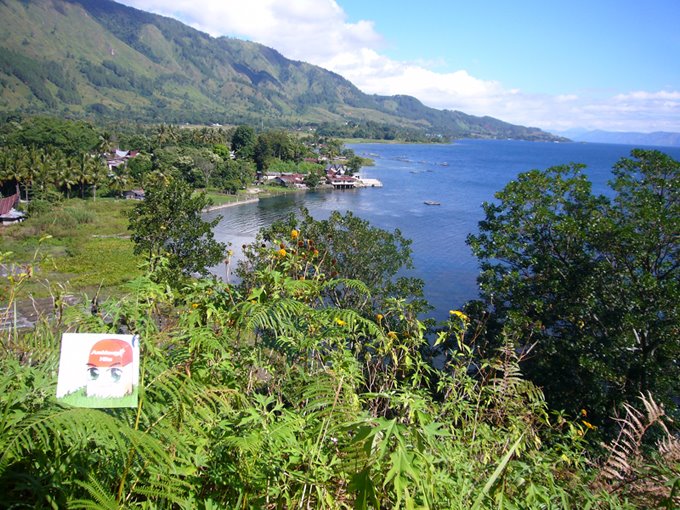 Lago Toba; Indonesia. by Bruno Arcos