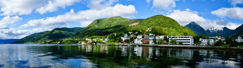 Balestrand by GuoJunjun