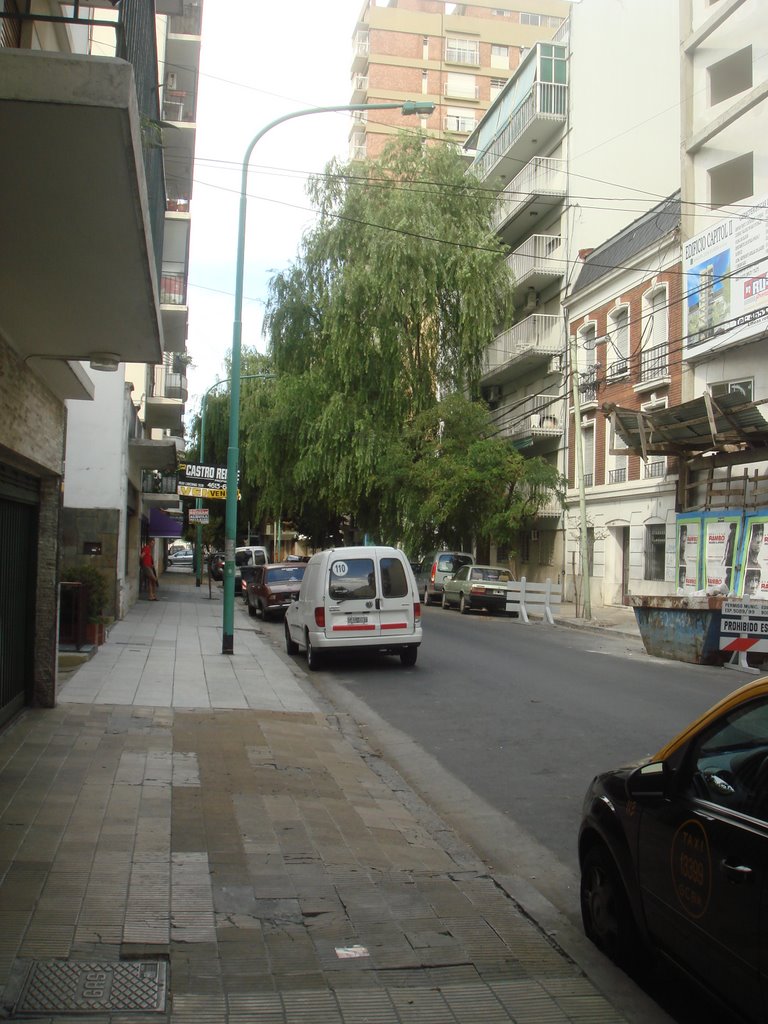 Calle Bogota al 2300 by Hernanpc