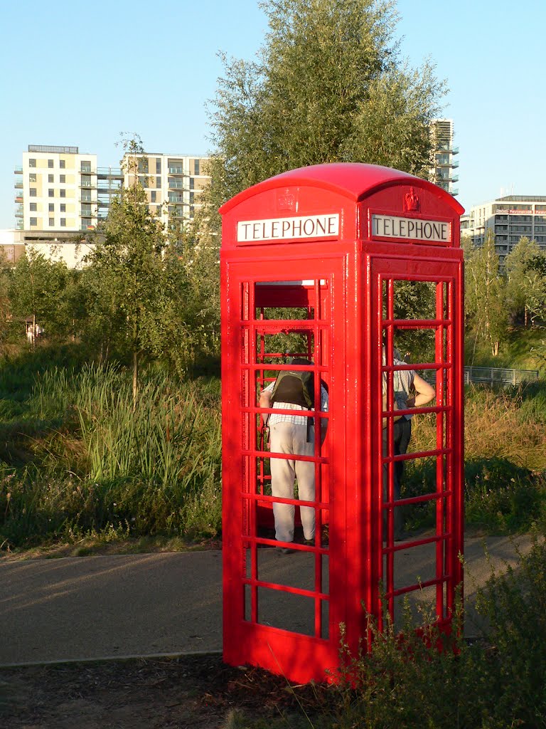 Telephone box 2 by laurence_cox