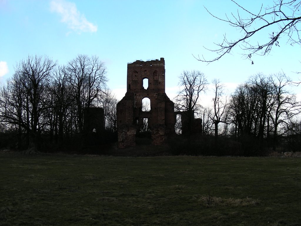 Castle in Borysławice Zamkowe (Spring 2008) by dziamgacz