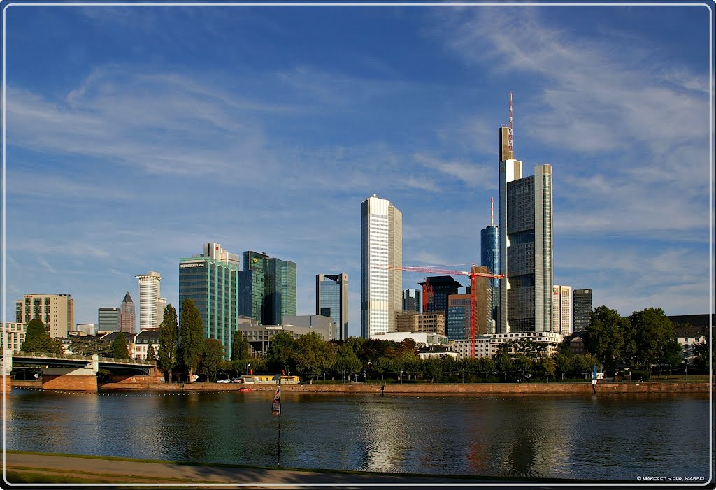 Frankfurt am Main - Skyline by mkks34123