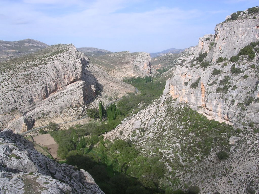 Vista del valle desde la torre del castillo de Taibilla by Alejandro Pérez Ordó…