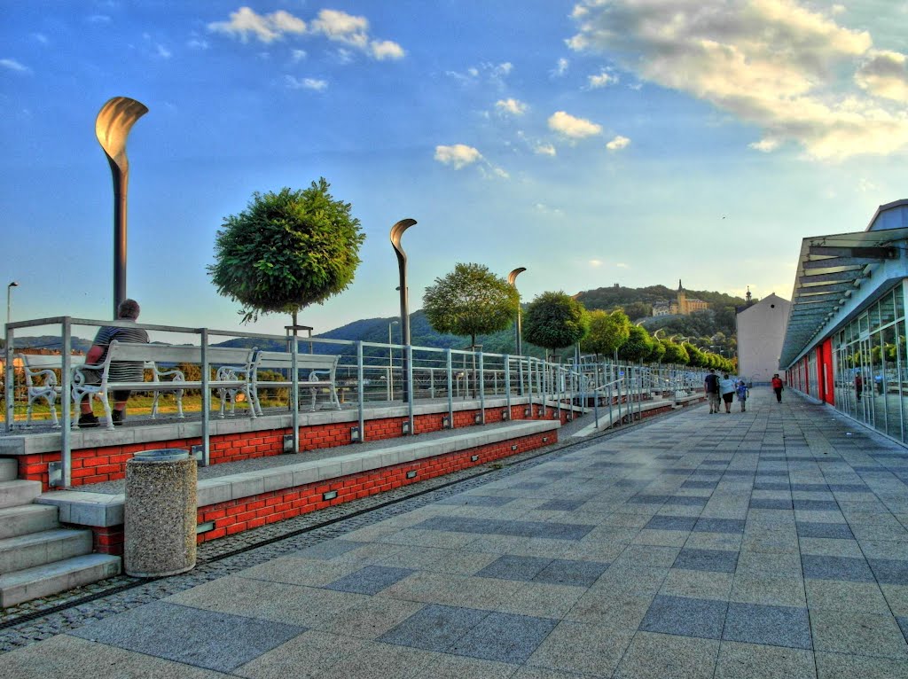 Ústí nad Labem...pěší zóna u nádraží by metol