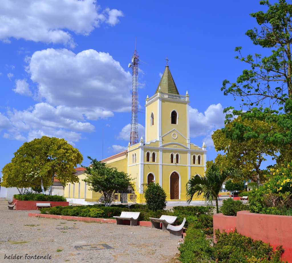 Igreja Matriz de Nossa Senhora do Perpétuo Socorro by Helder Fontenele