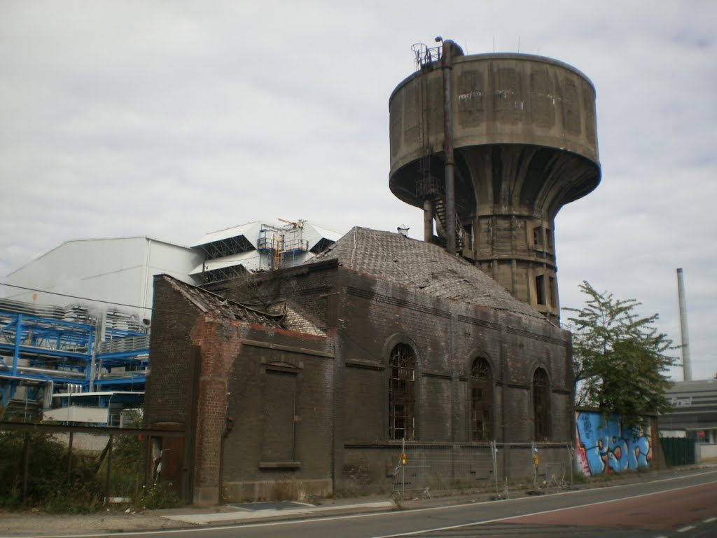 Watertoren - Charleroi Monsweg by perzik