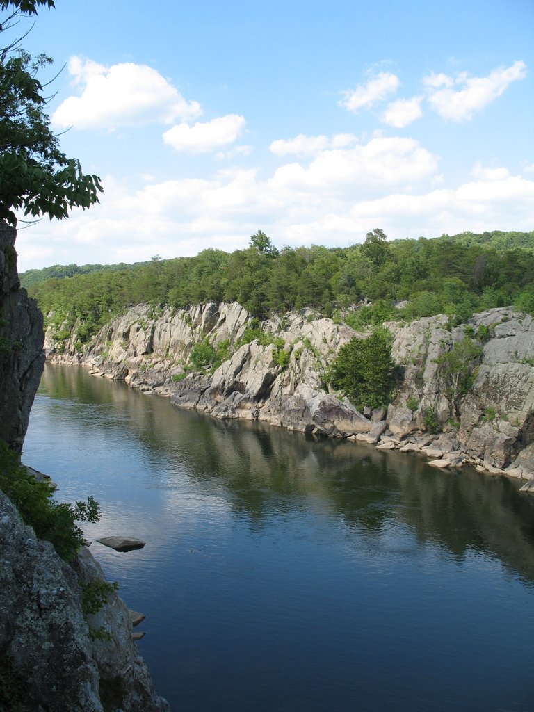 Potomac Looking North by Darren Cunningham