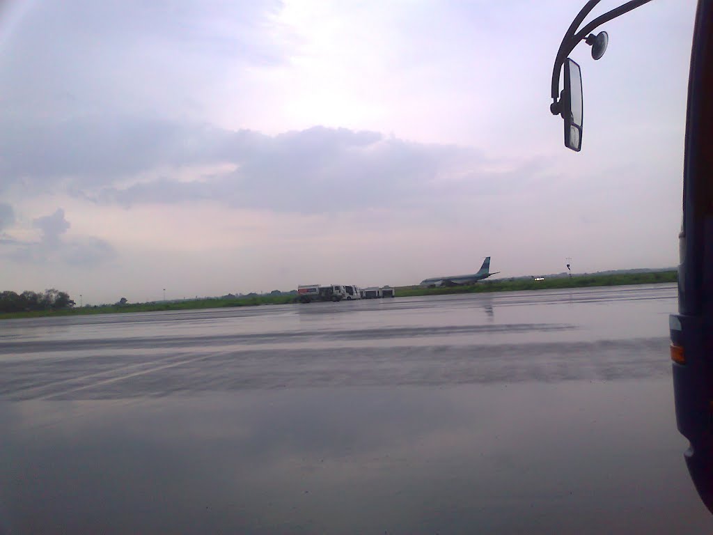 A Plane at Dr. Babasaheb Ambedkar International Airport, Nagpur by suchitaxaxa