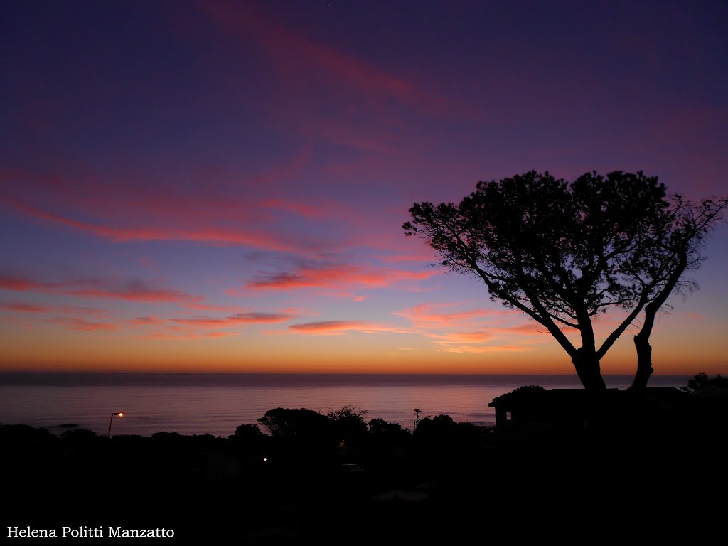 Sunset Camps Bay - Cape Town by Helena Politti