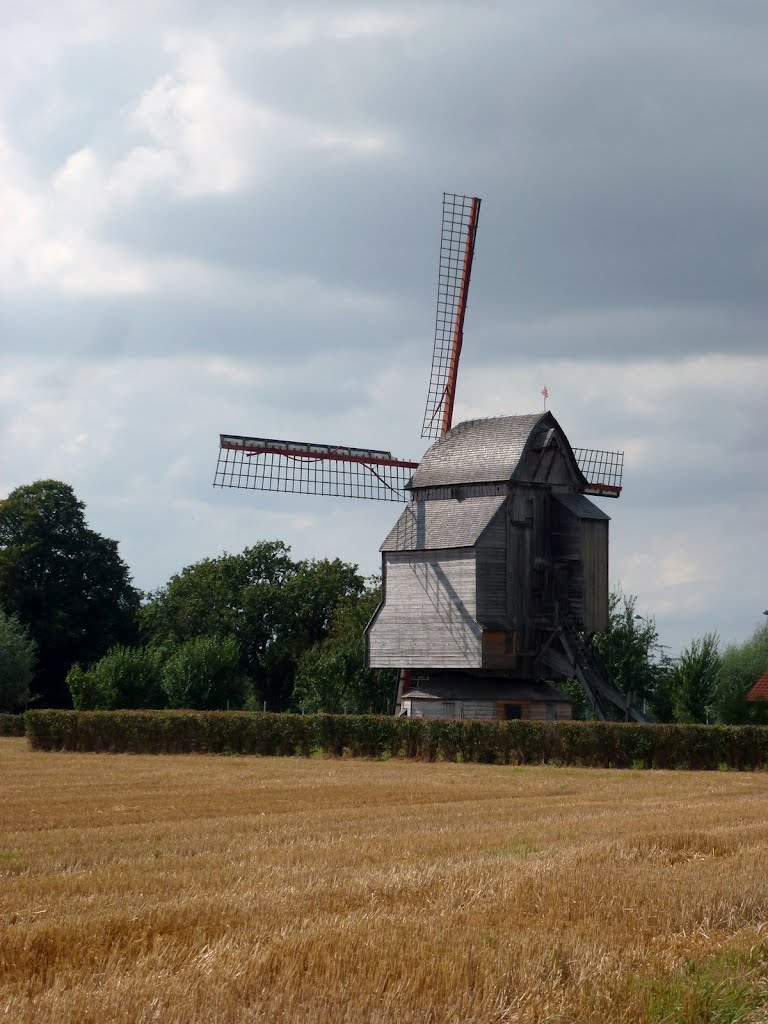 Wormhout, Moulin Deschodt ou moulin de la Briarde (Fiche Mérimée PA00107895) by Pierre-André Leclercq