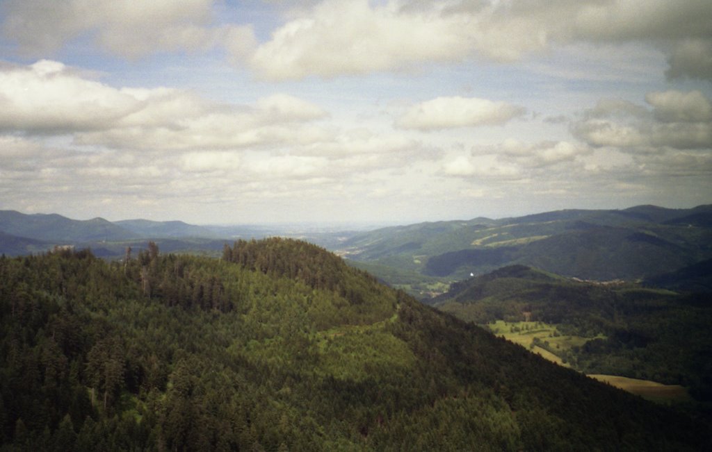 Belvédère de la Chatte Pendue: vue sur la vallée de la Bruche by girodpi