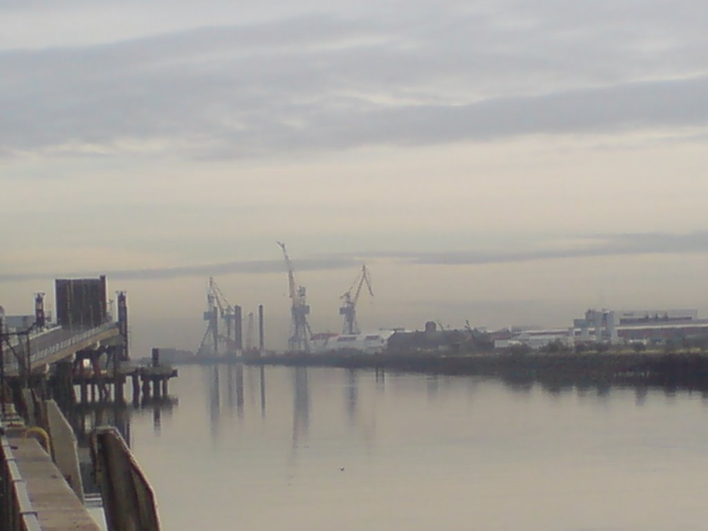 BELFAST DOCKS by rabx