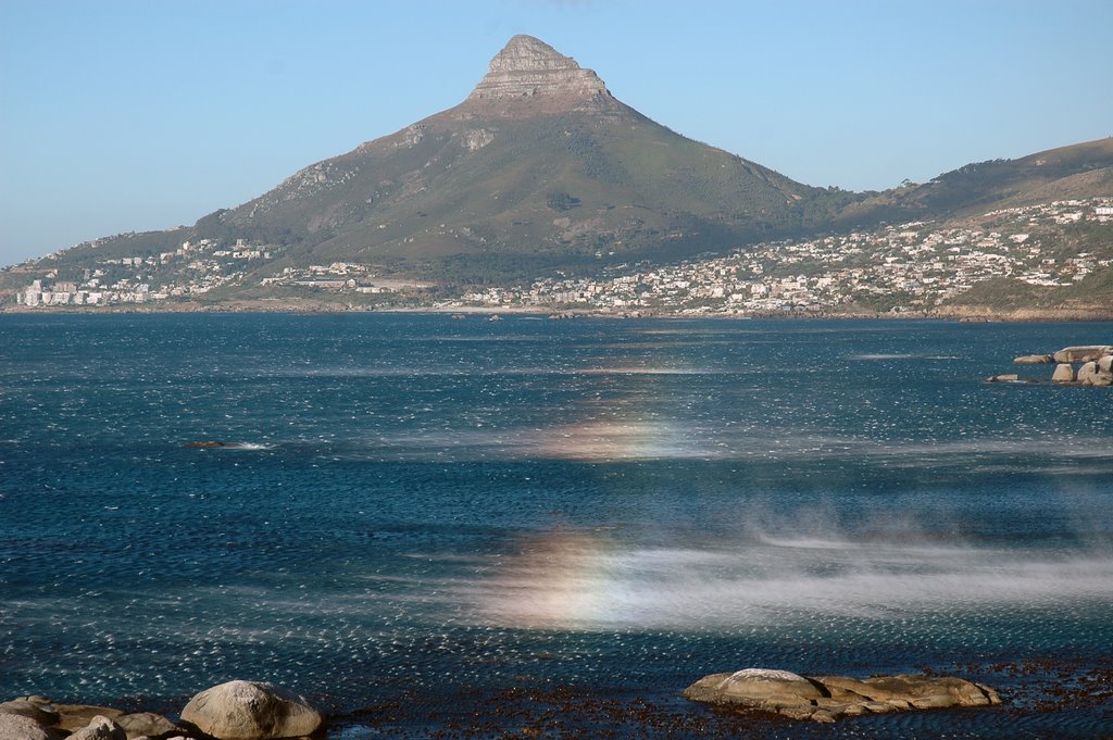 Hout Bay from Chapmans drive, Cape Town (looking NW) by Ivo Kravacek