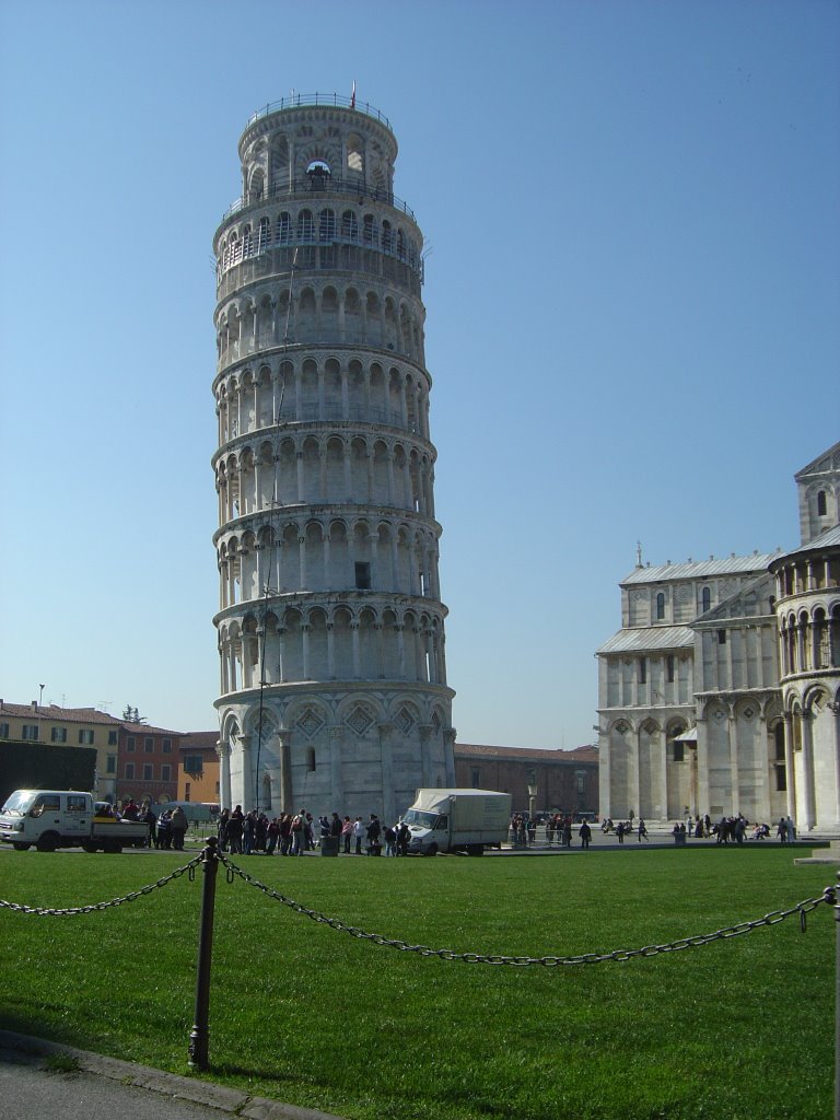 Pisa Tower by k_ulf@hotmail.com