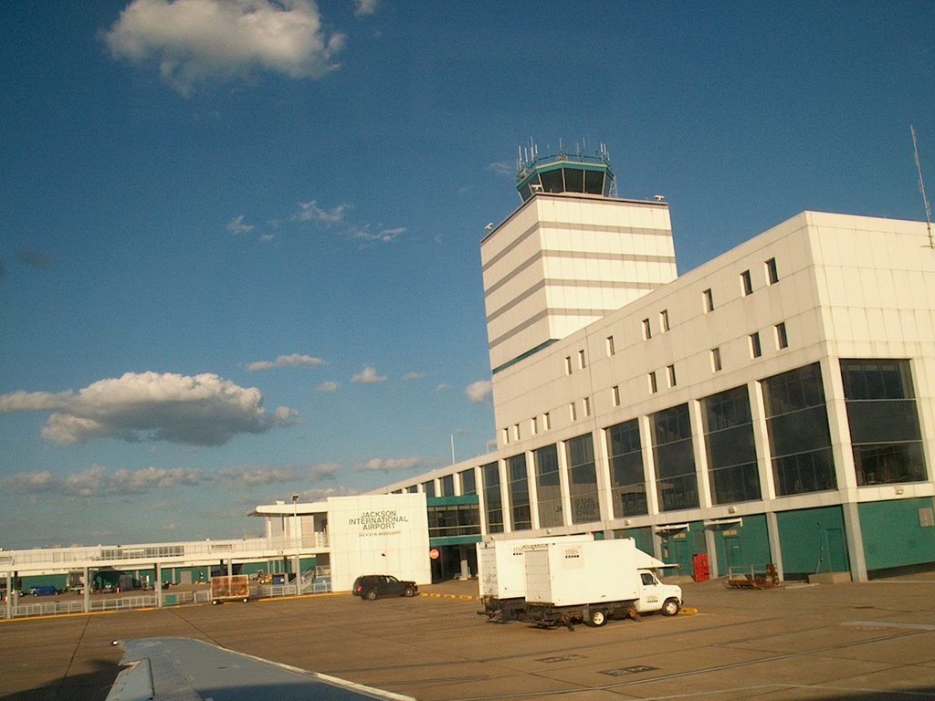 Jackson MS airport tower by duem2@aol.com