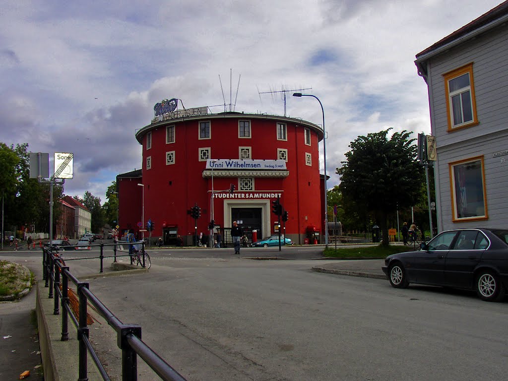 Studentersamfunnet, Trondheim by Egil Orndal