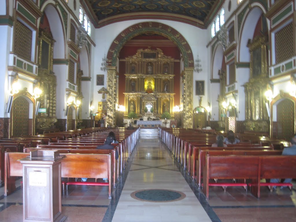 La iglesia del señor de los milagros by deivis fernandez bolaño