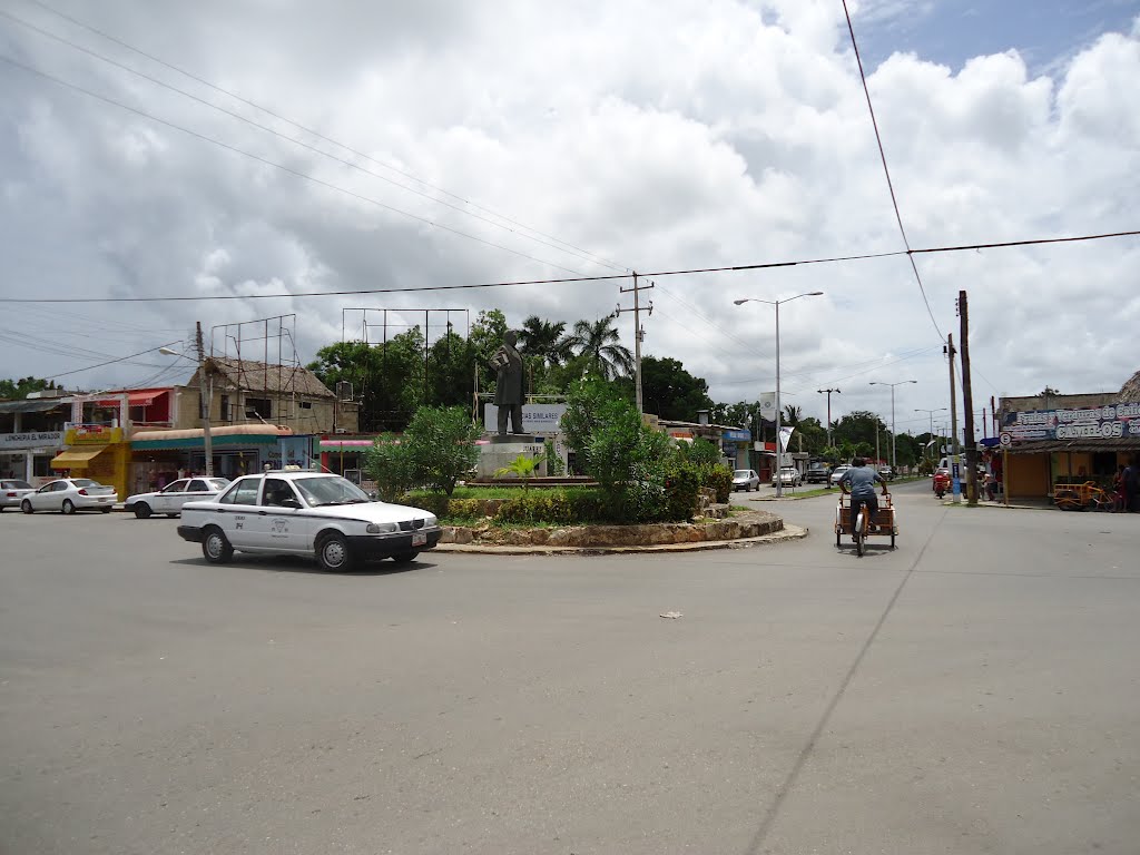 Mercado Municipal Felipe Carrillo Puerto, Quintana Roo by Raymundo Tziu Cuxim