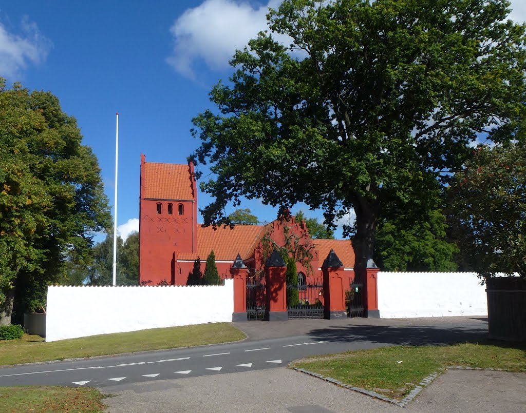 Tølløse Kirke by Olav Sejeroe