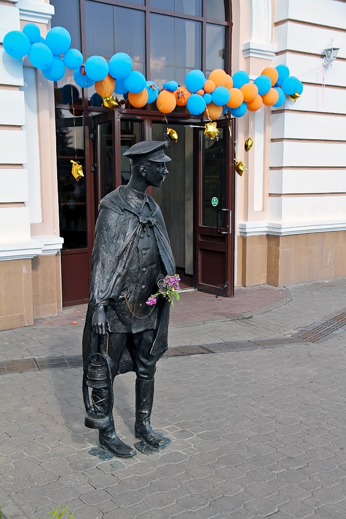 Mahilyow. Monument to a Postmaster - Могилёв. Станционный смотритель by Annushka77