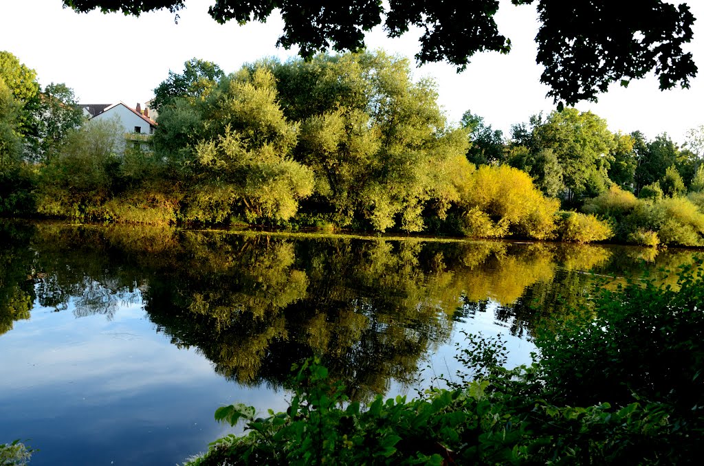 Spätsommer am Ufer der Ihme by oskar21