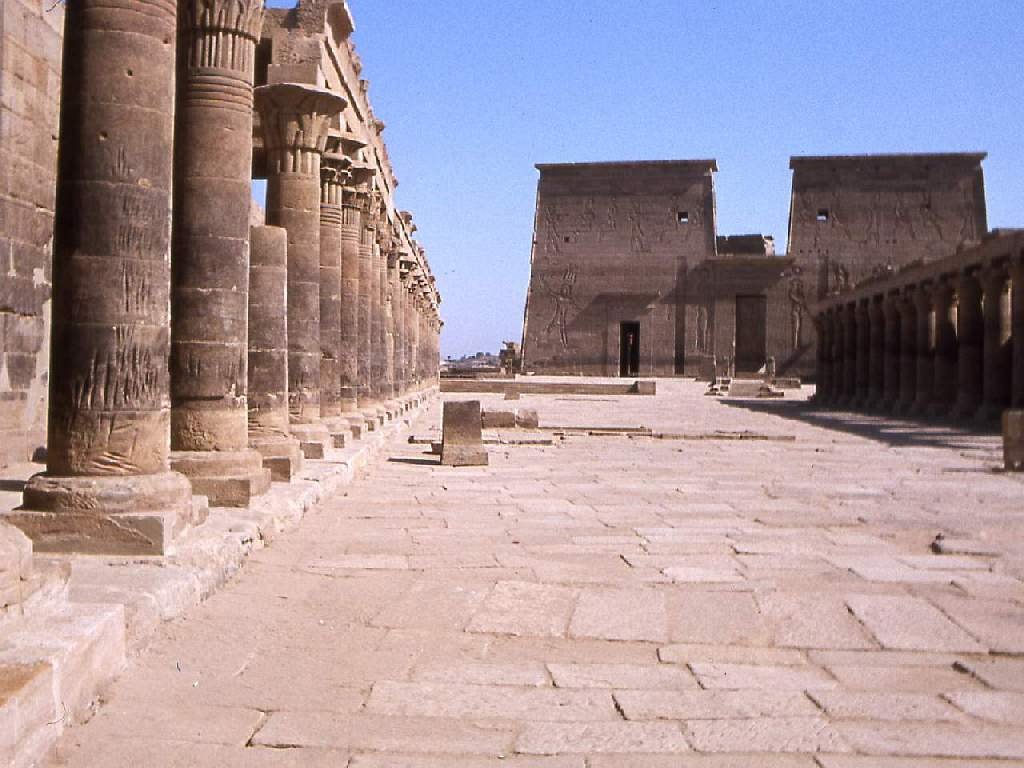 Tempel van Isis (350-37 vC), Philae by Thysen Jean