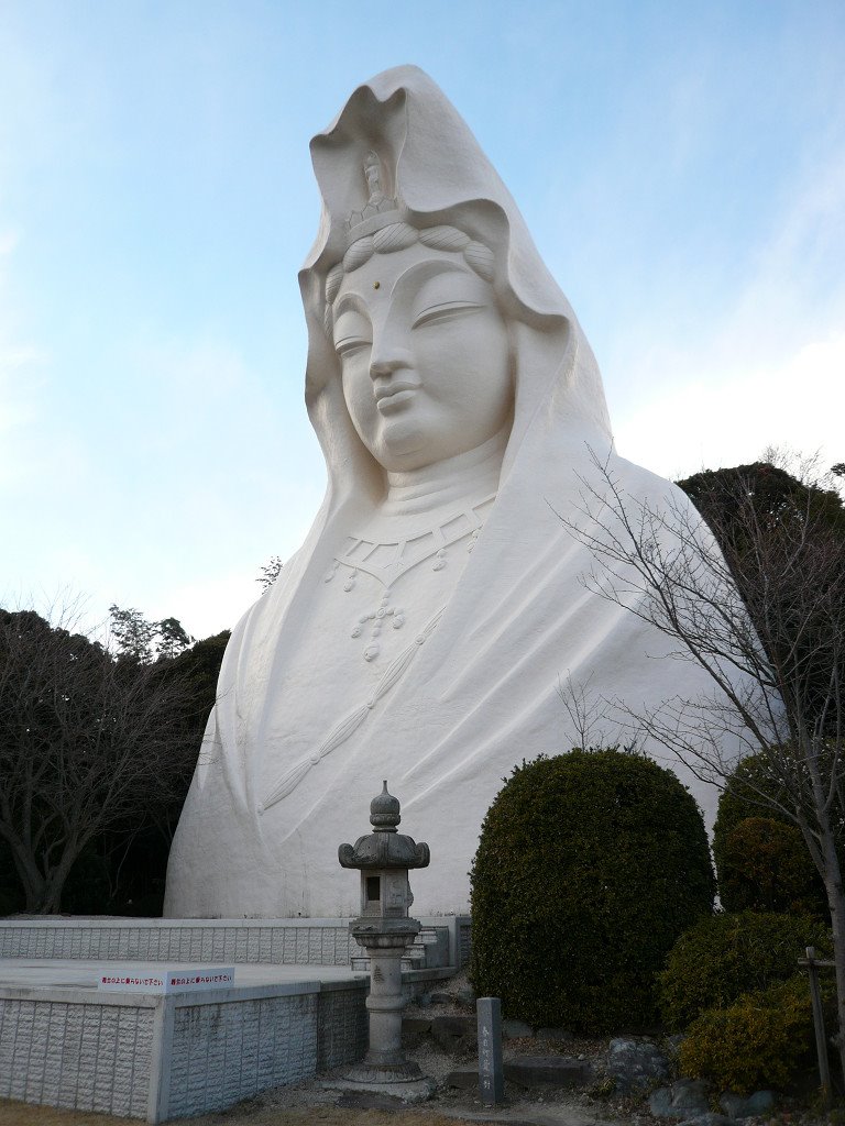 Ōfuna Kannon Temple 大船観音 by AMANO Jun-ichi