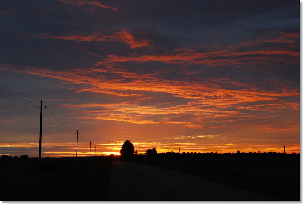 Sunset near Lėnas village, LTU (2012/08/18) by Jurgis Karnavicius