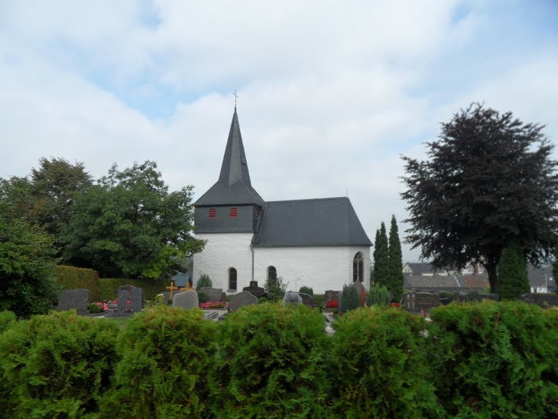 Kapelle in Oedingen by Danny Danckaert