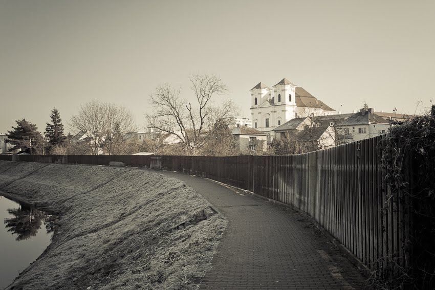 Kostel Andělů strážných Veselí nad Moravo by Josef Žajdlík