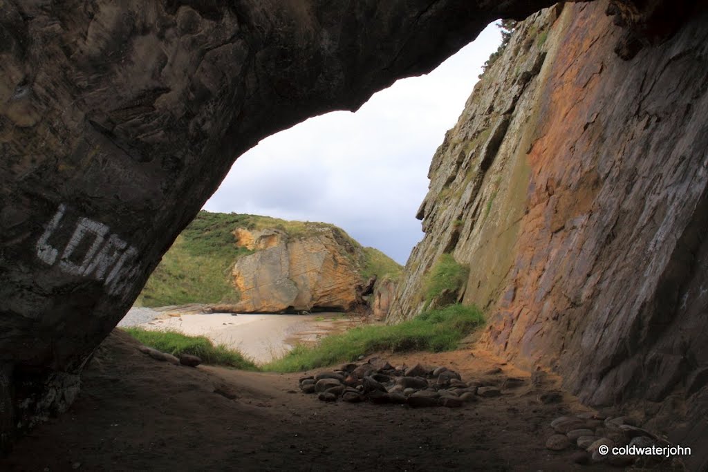 Primrose Bay, Moray by coldwaterjohn