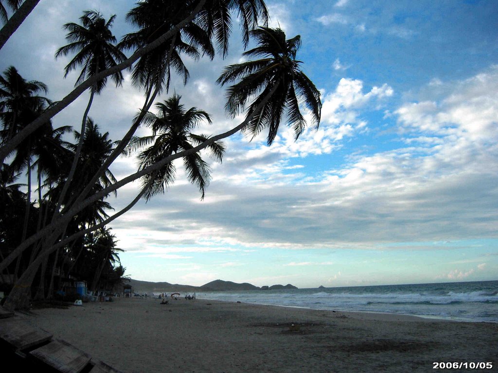 Playa el Agua1 by einsiedel