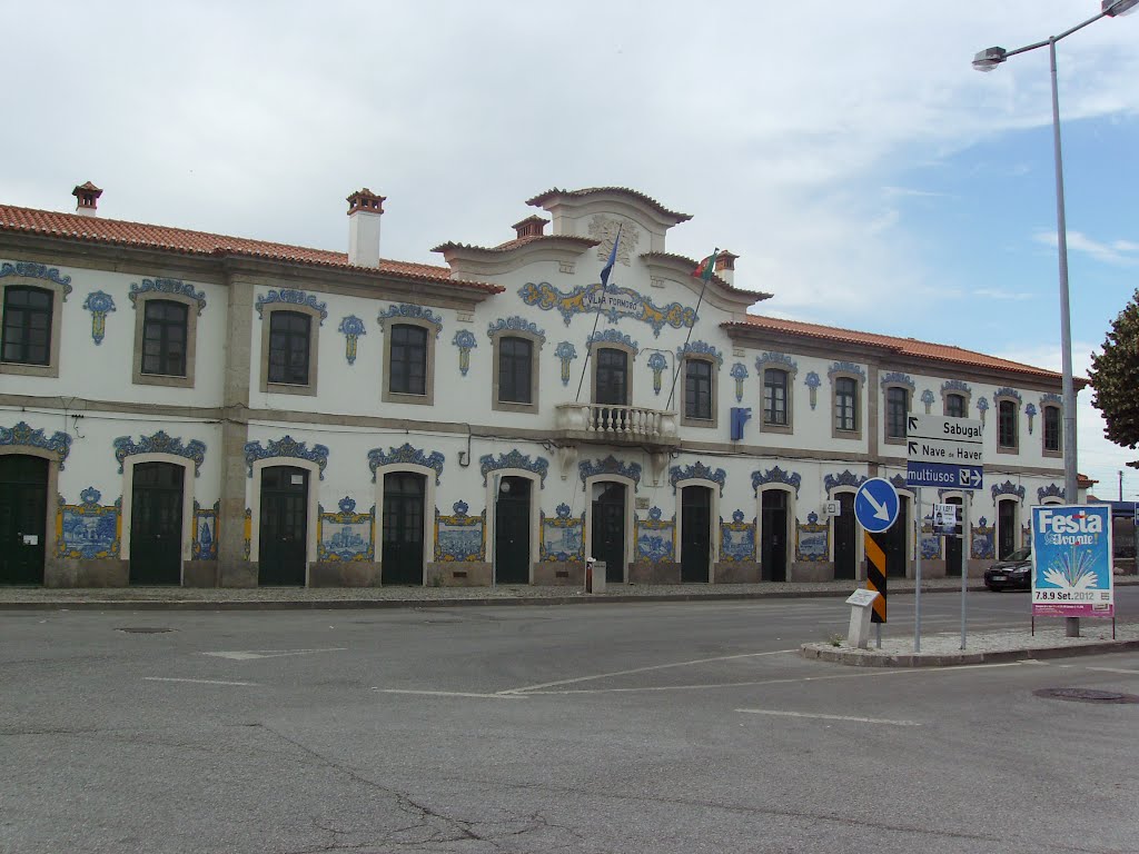 Fachada de la estación, Vilar Formoso. by o rey do café