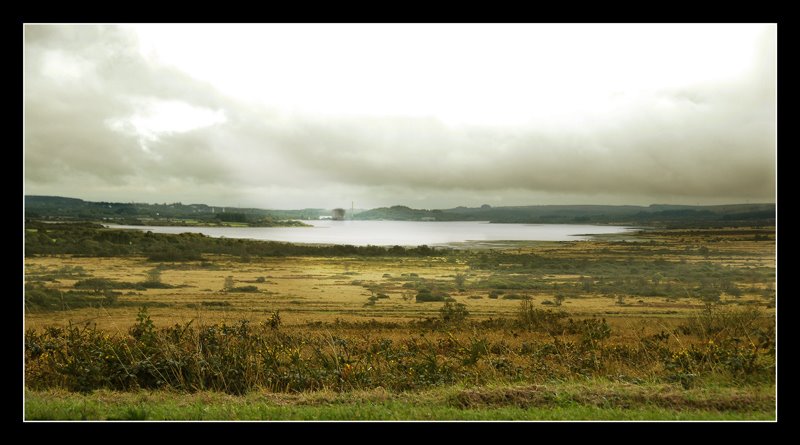 Lac-de-brennilis- by Loic kerrien