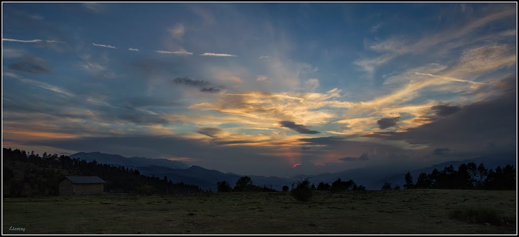 Capvespre des de la carretera a Coma-Oriola (Masella) by Llorenç