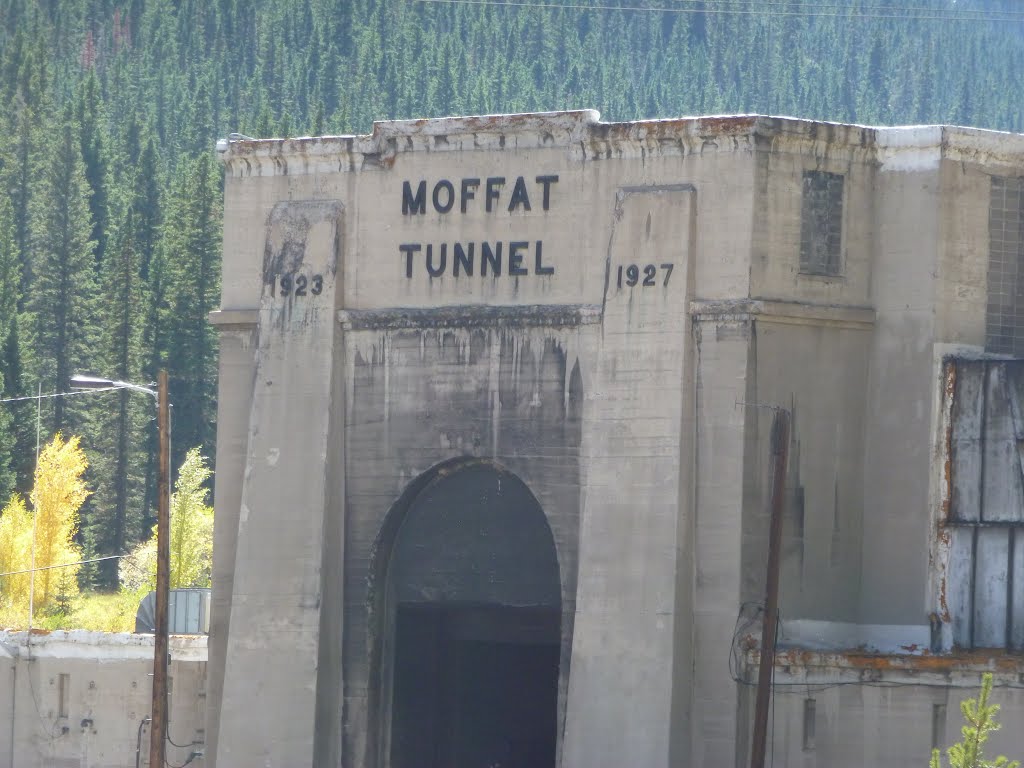 Moffat train tunnel by 1RDAK2