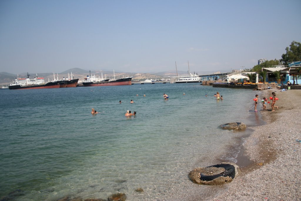 The beach by Сергей Коваленко