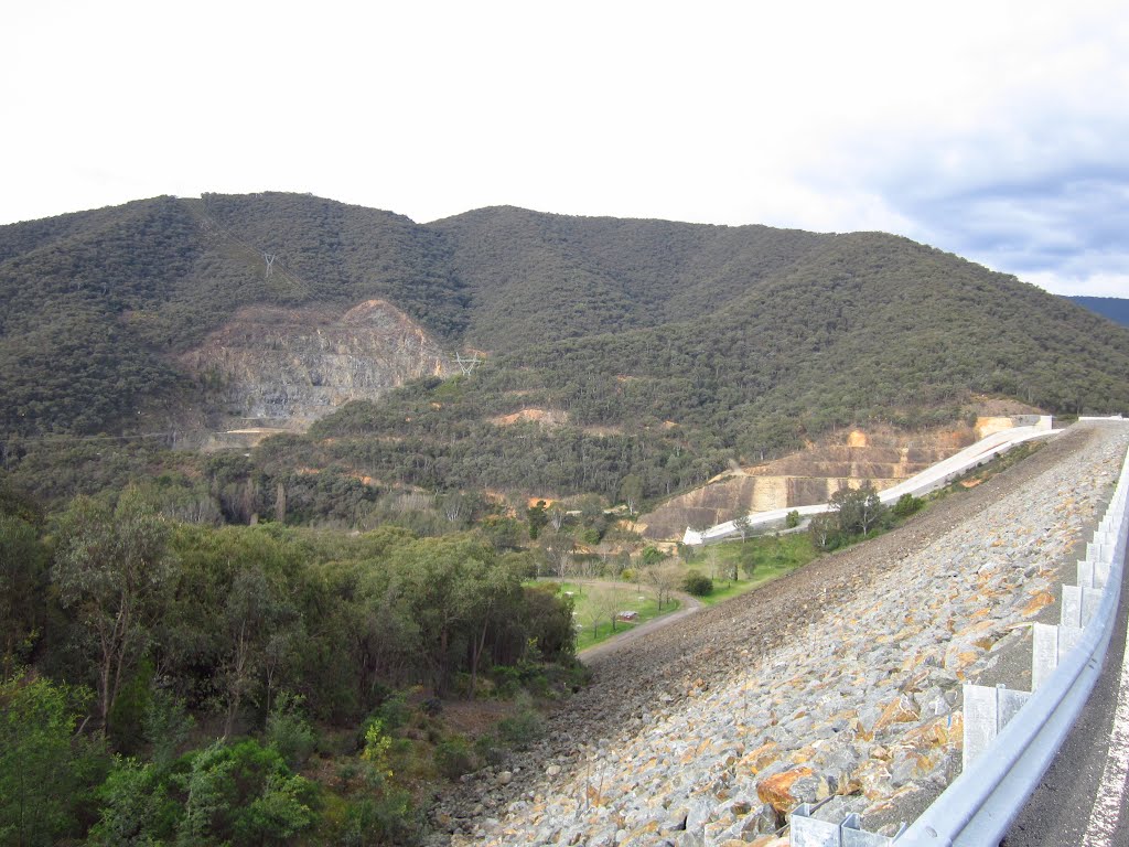 Blowering Dam wall and picnic area near Tumut, NSW by Jason Boyd