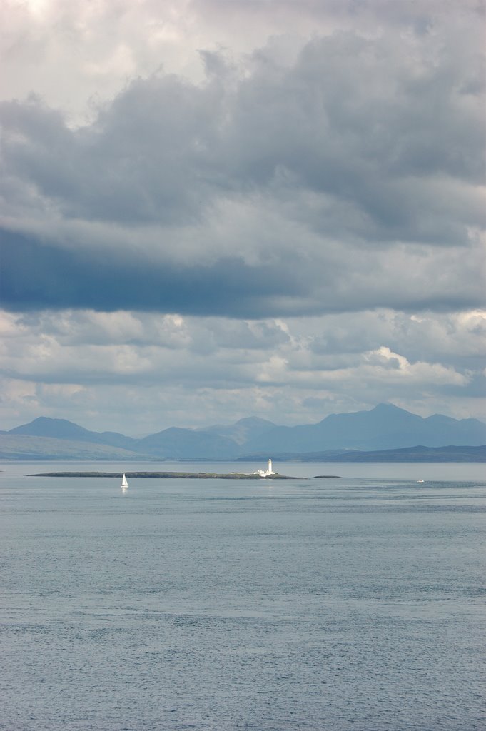 Lismore lighthouse by gbnorthman