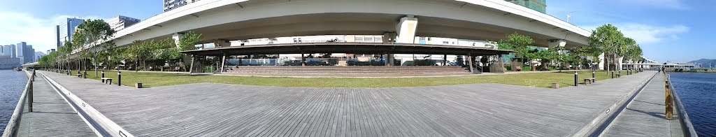 Bench full view, Kwun Tong Promenade (Stage 1) (Panorama) by thinsing