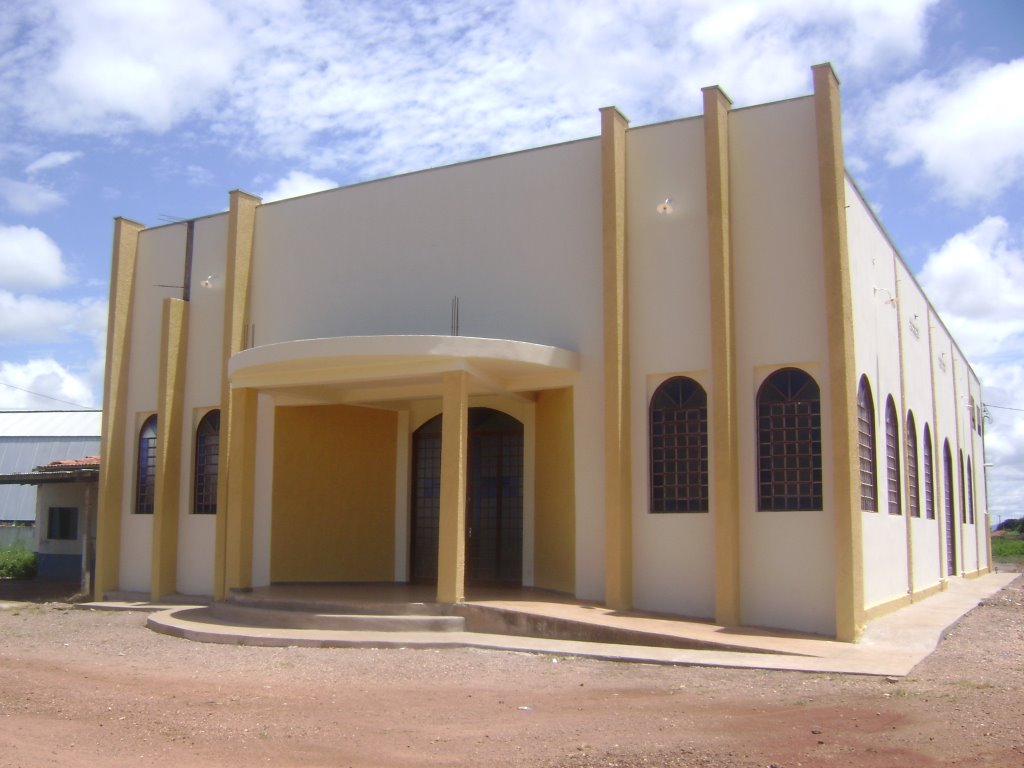 Igreja São Benedito do Parque Nova Esperança I by Luiz Felipe Alves