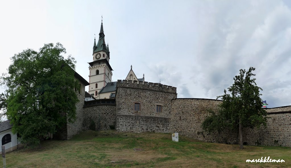 Kremnický hrad s Kostolom sv. Kataríny by Marek Kleman