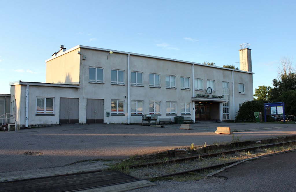 Hanko railway station by ahav