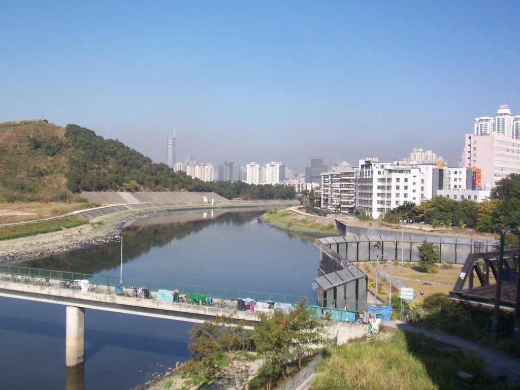 In between Shenzhen and Hong Kong--Shenzhen River by QQ Dong