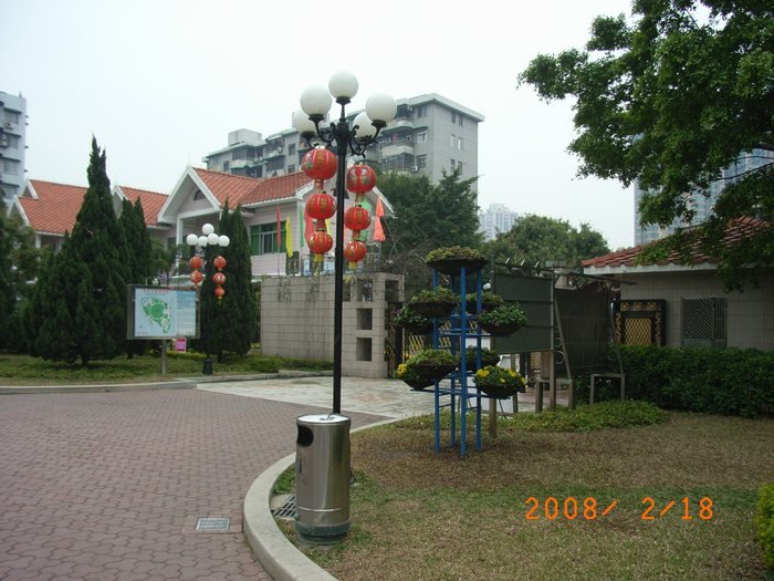 公园的门 Gate of the park. by sanderluohao