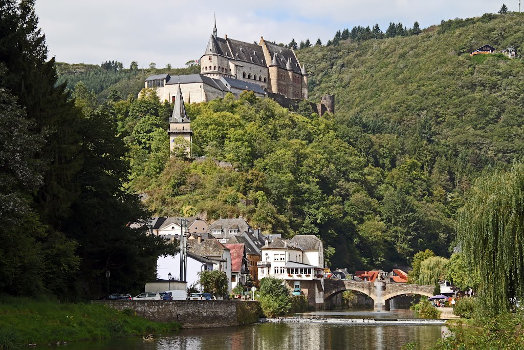 Vianden by Kraai