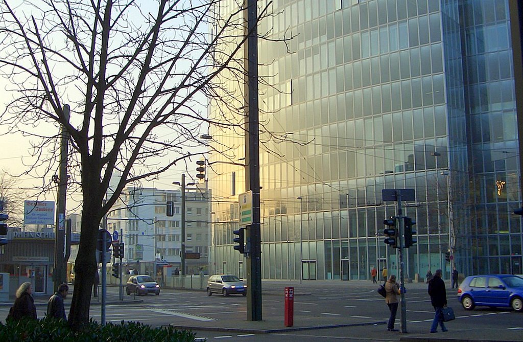 Abendsonne, GAP-Haus,Graf-Adolf-Platz, Düsseldorf by © barbara blue, Germany